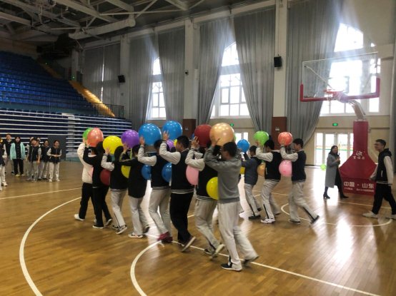 C:\Users\301-1\Desktop\2019.11.26 学生处 挥洒活力 奔向未来——青岛九中高三年级心理拓展活动小记\3.jpg